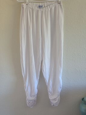 Oh My Gauze! White Crinkled Elastic-Waist Harem Pants. Small. Boho Beach Resort